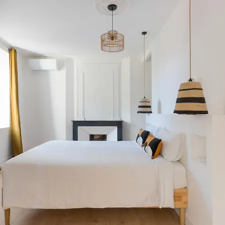 Domaine De Plaisance Cachen